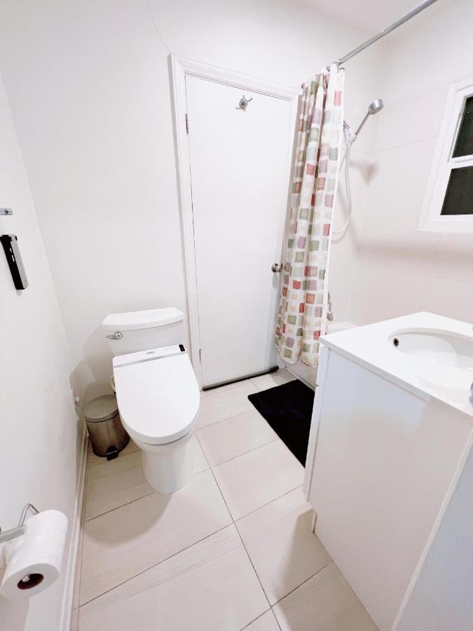 Homestay Private With En-suite Bathroom And Private Entrance In A House Los Angeles